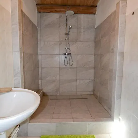Květná Farma Casa de hóspedes